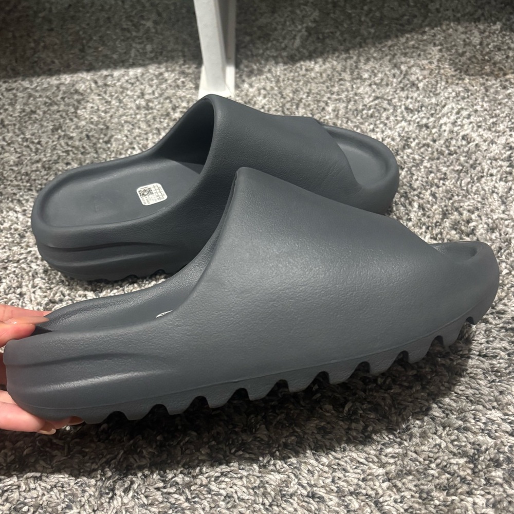 Adidas Yeezy slides slate grey